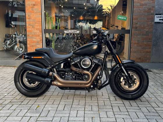 HARLEY-DAVIDSON SOFTAIL FAT BOB 107 